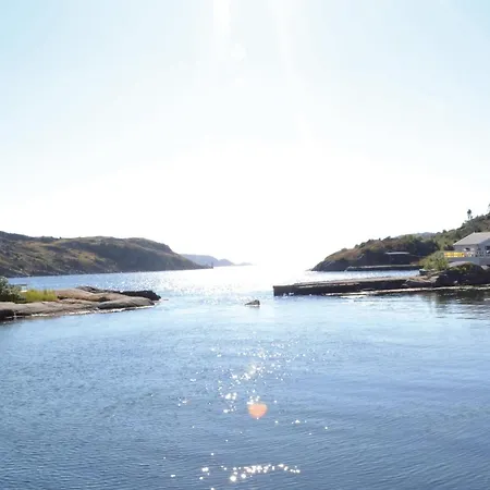 Feriehus Front In Lyngdal With Wifi *